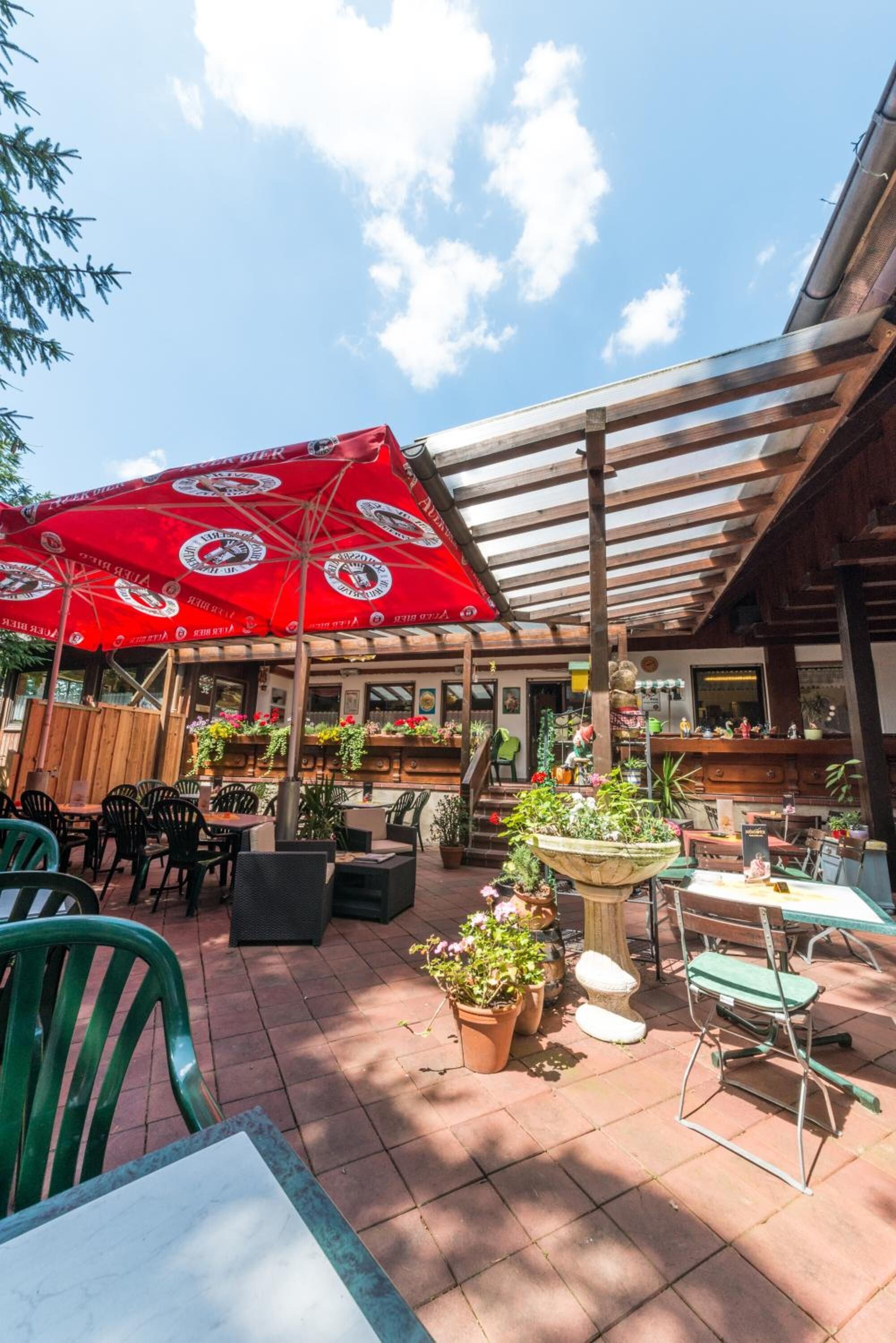 lunch, dinner served; german cuisine, al fresco dining