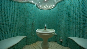 Sauna, hot tub, steam room, massages