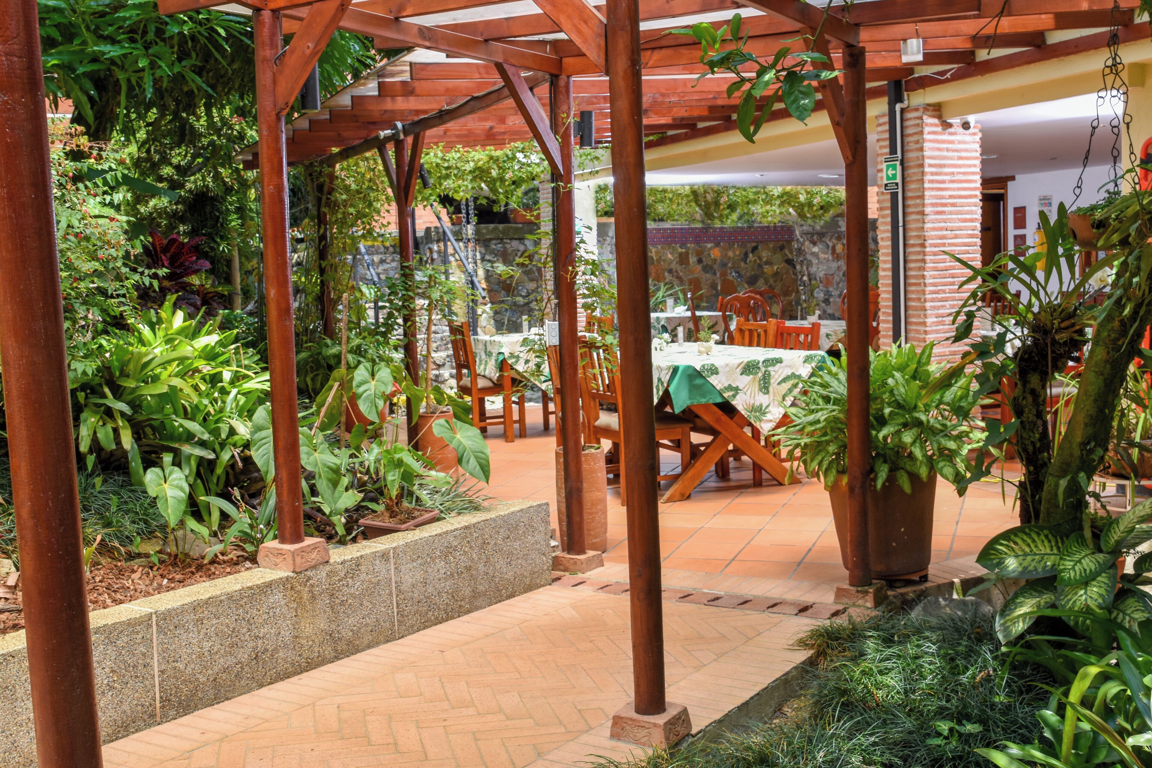 每日供应欧陆式早餐（每人 COP 23000）