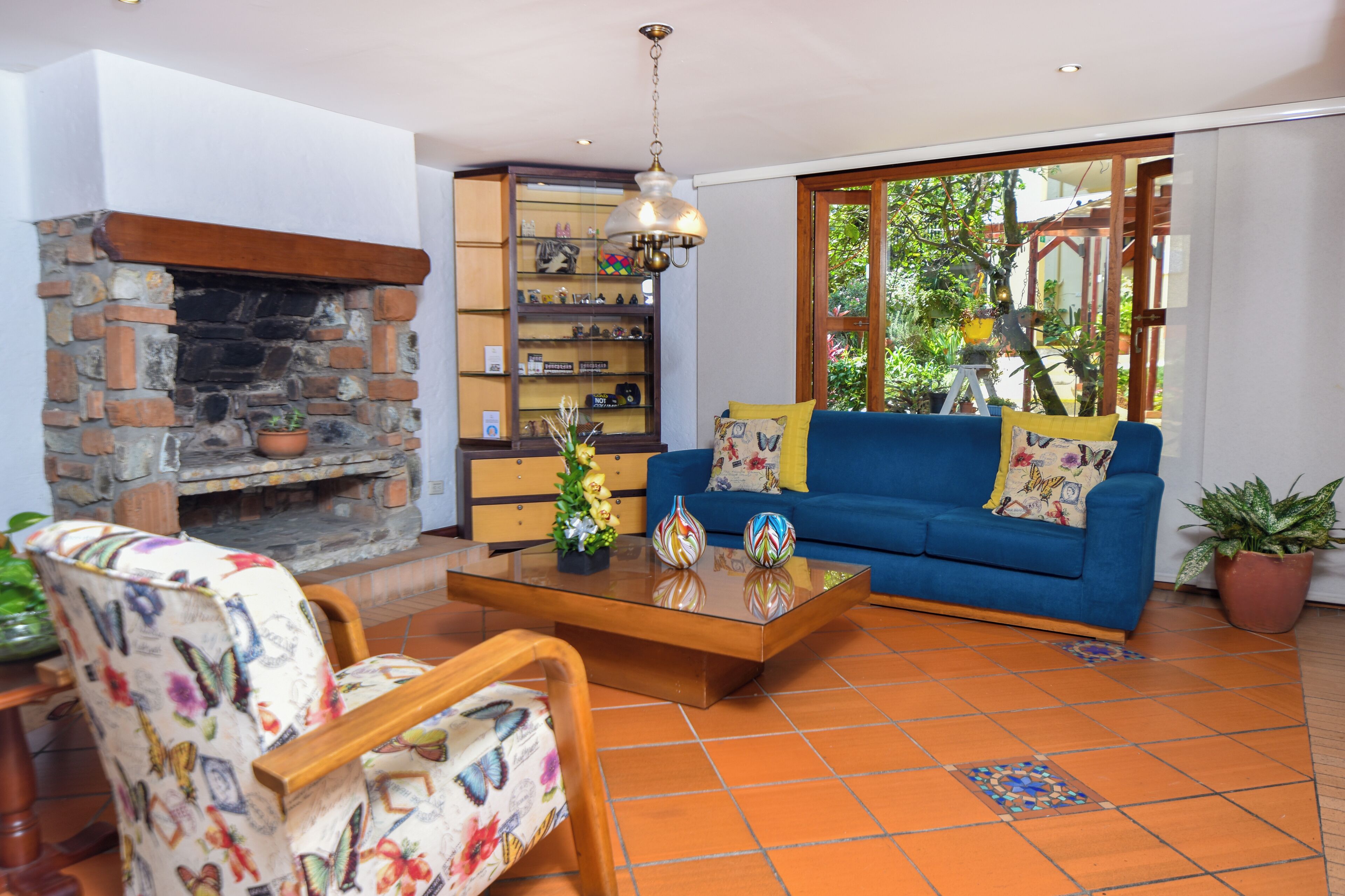 32-inch lcd tv with cable channels, tv