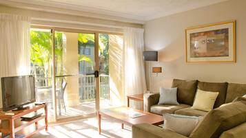 TV de tela plana 32 polegadas com canais digitais, TV, DVD player