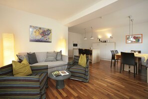 Apartment, 2 Schlafzimmer, Balkon (exkl. Endreinigungsgebühr 170,00 EUR und Tourismusabgabe) | Wohnbereich