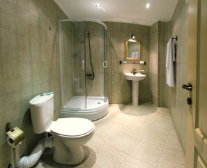 Bathroom - Spa & Apartment Hotel Mountain Romance (Bansko)
