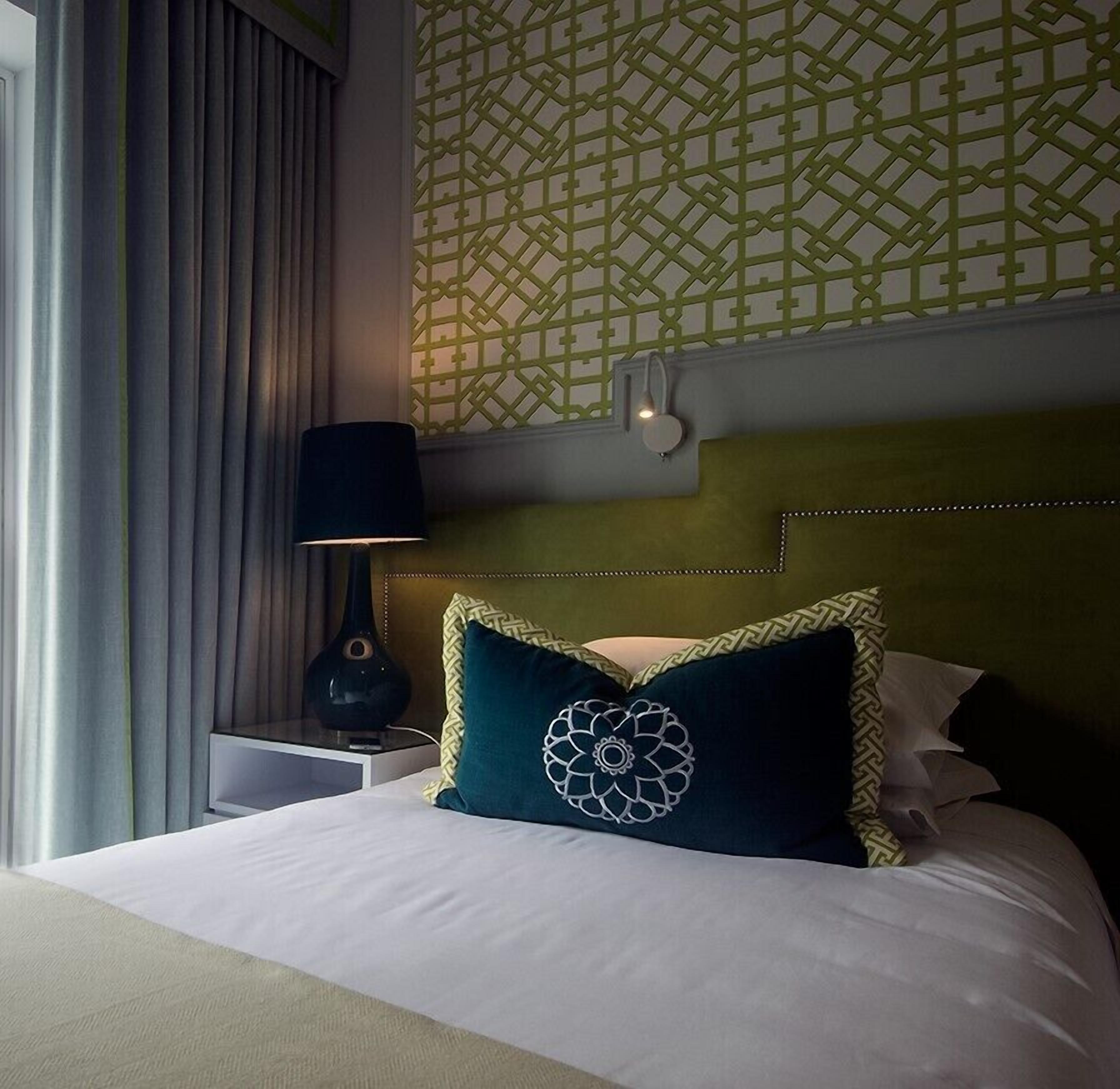 down duvets, desk, blackout curtains, soundproofing