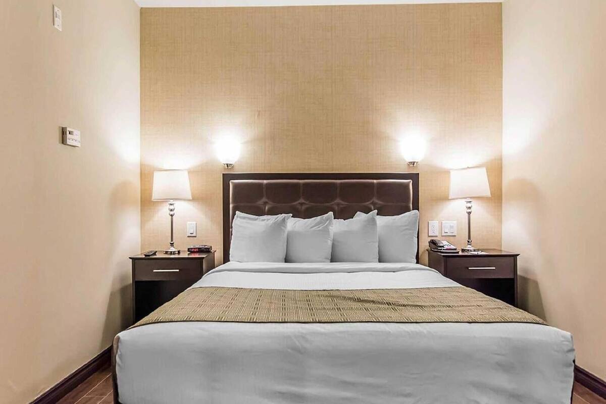 Desk, blackout drapes, cribs (free), WiFi (free)