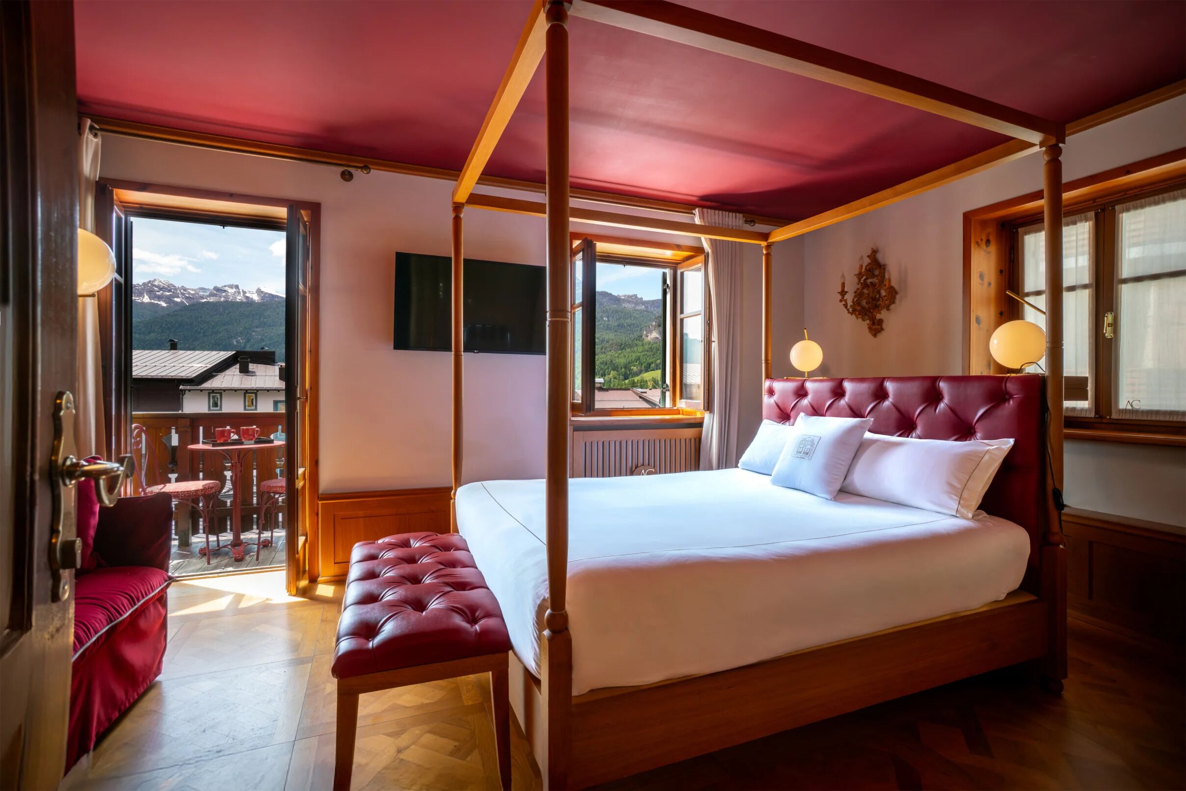 Chambre supérieure double (Emotion) | Coffre-fort, accès au Wi-Fi (inclus), literie fournie