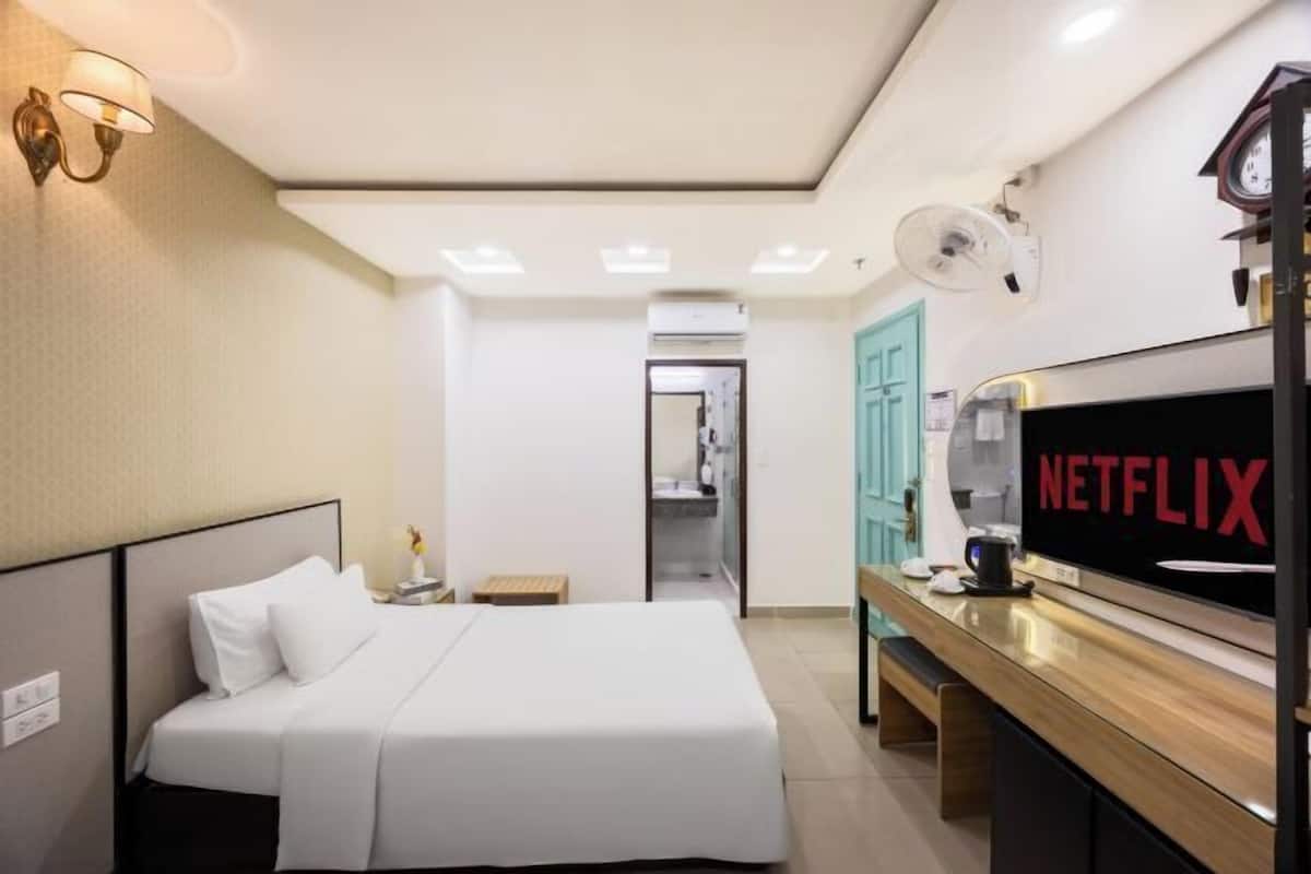 1 bedroom, minibar, in-room safe, blackout curtains