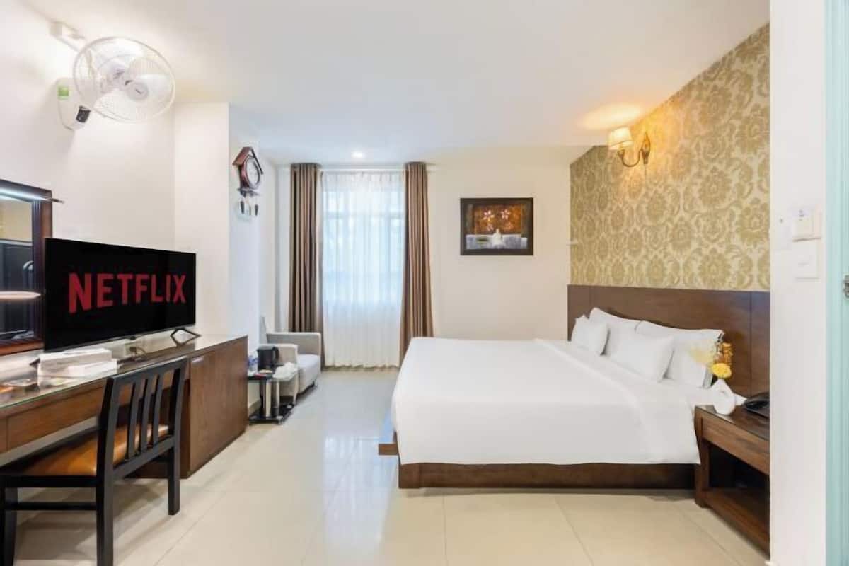 1 bedroom, minibar, in-room safe, blackout curtains