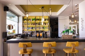 Bar (en la propiedad)