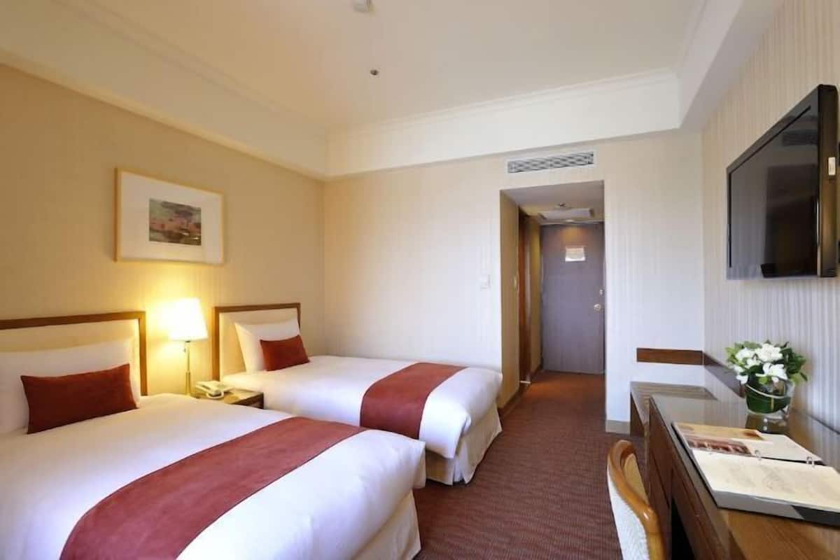 1 bedroom, minibar, in-room safe, desk