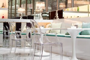 Bar (on property) - Hotel Riverview Taipei (Taipei)