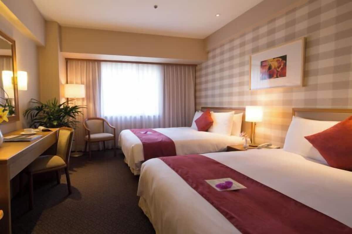 1 bedroom, minibar, in-room safe, desk