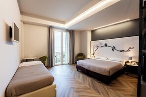 Habitación triple panorámica | Caja fuerte, wifi gratis, ropa de cama