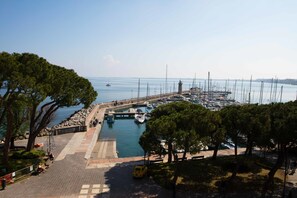 View from property - Hotel Vittorio (Desenzano del Garda)