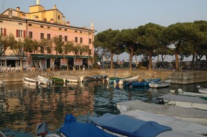 Front of property - Hotel Vittorio (Desenzano del Garda)