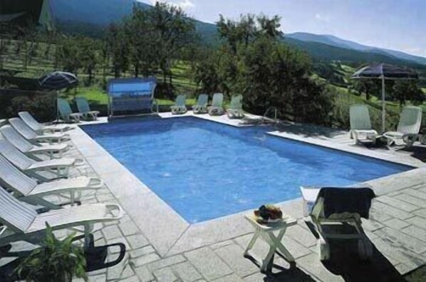 Seasonal outdoor pool