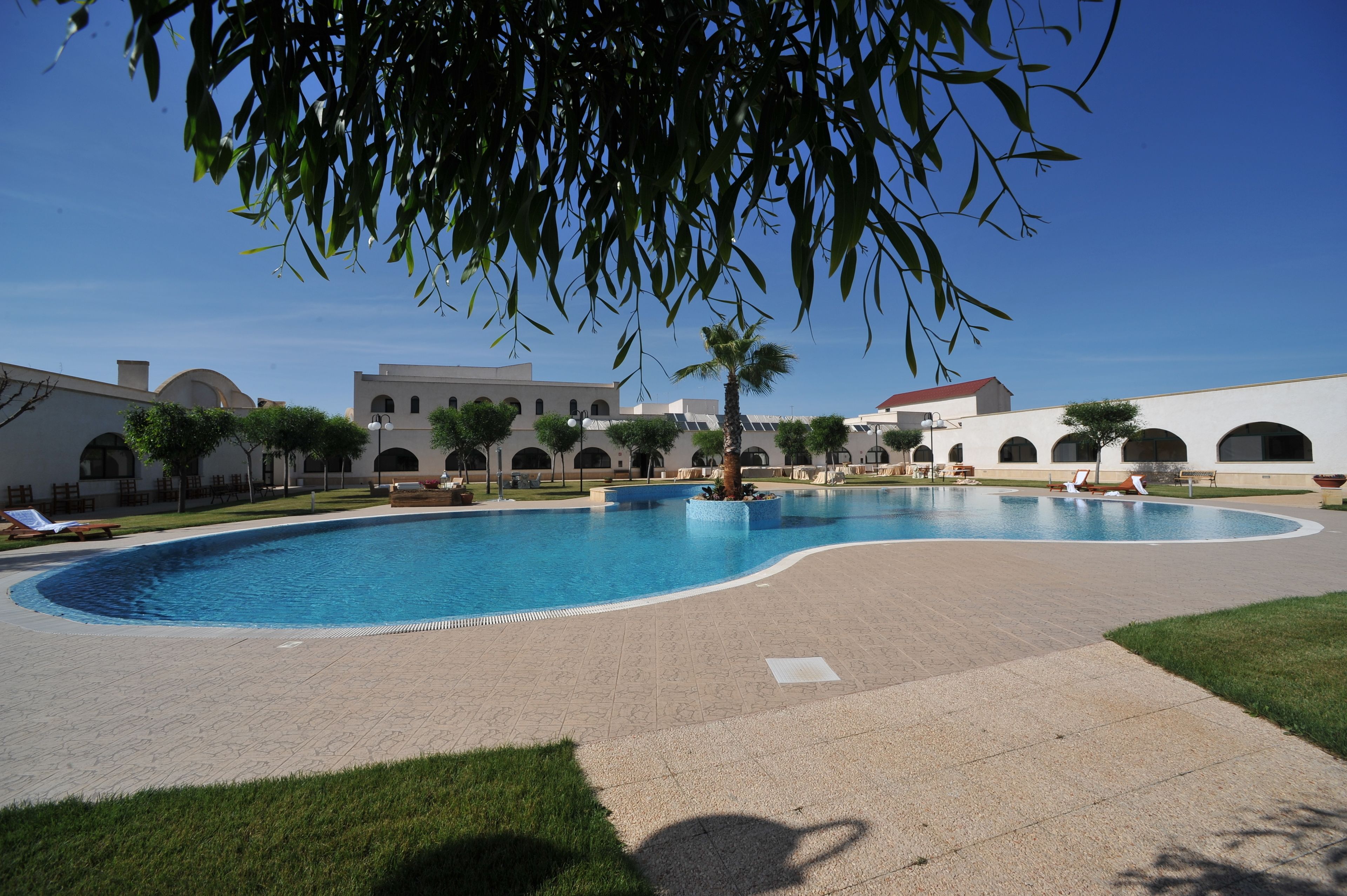 Indoor pool, pool loungers