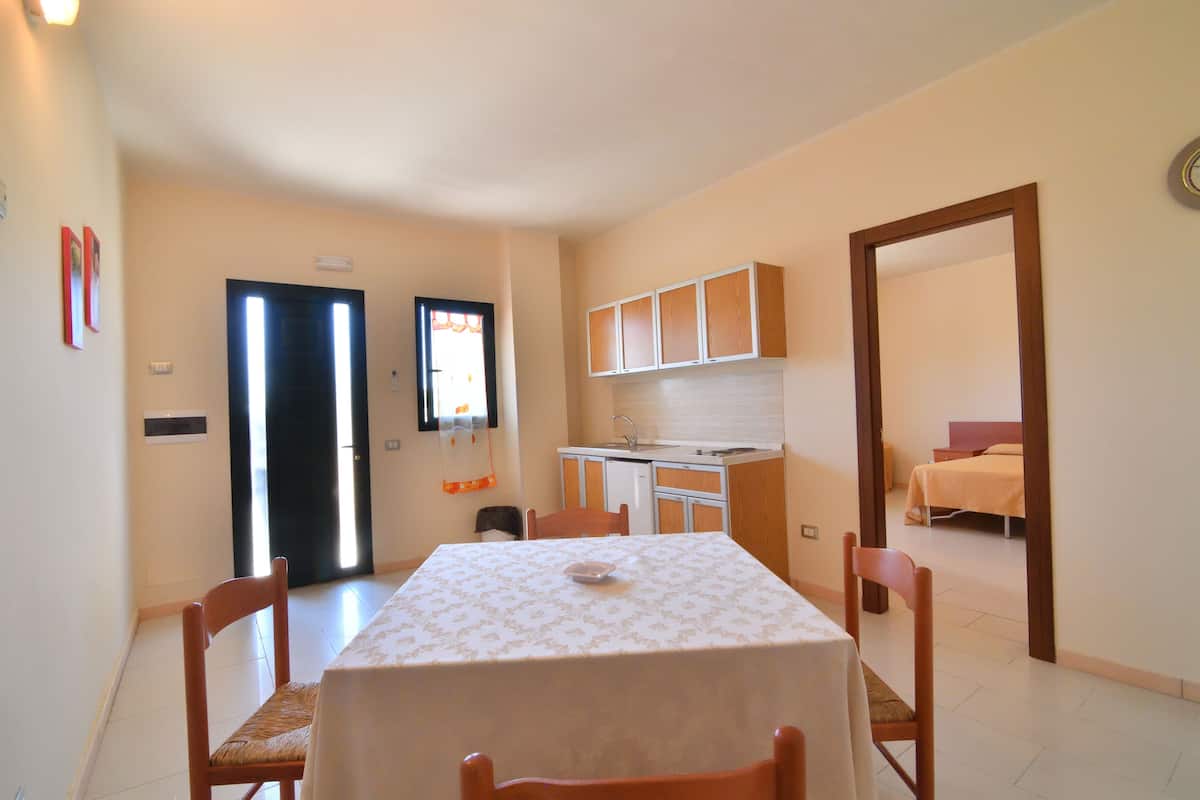 Apartment for 3 people | ミニバー、セーフティボックス (室内)、デスク、可動式ベッド