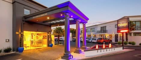 Fachada de la propiedad