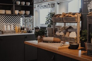 Termasuk sarapan bufet setiap hari 