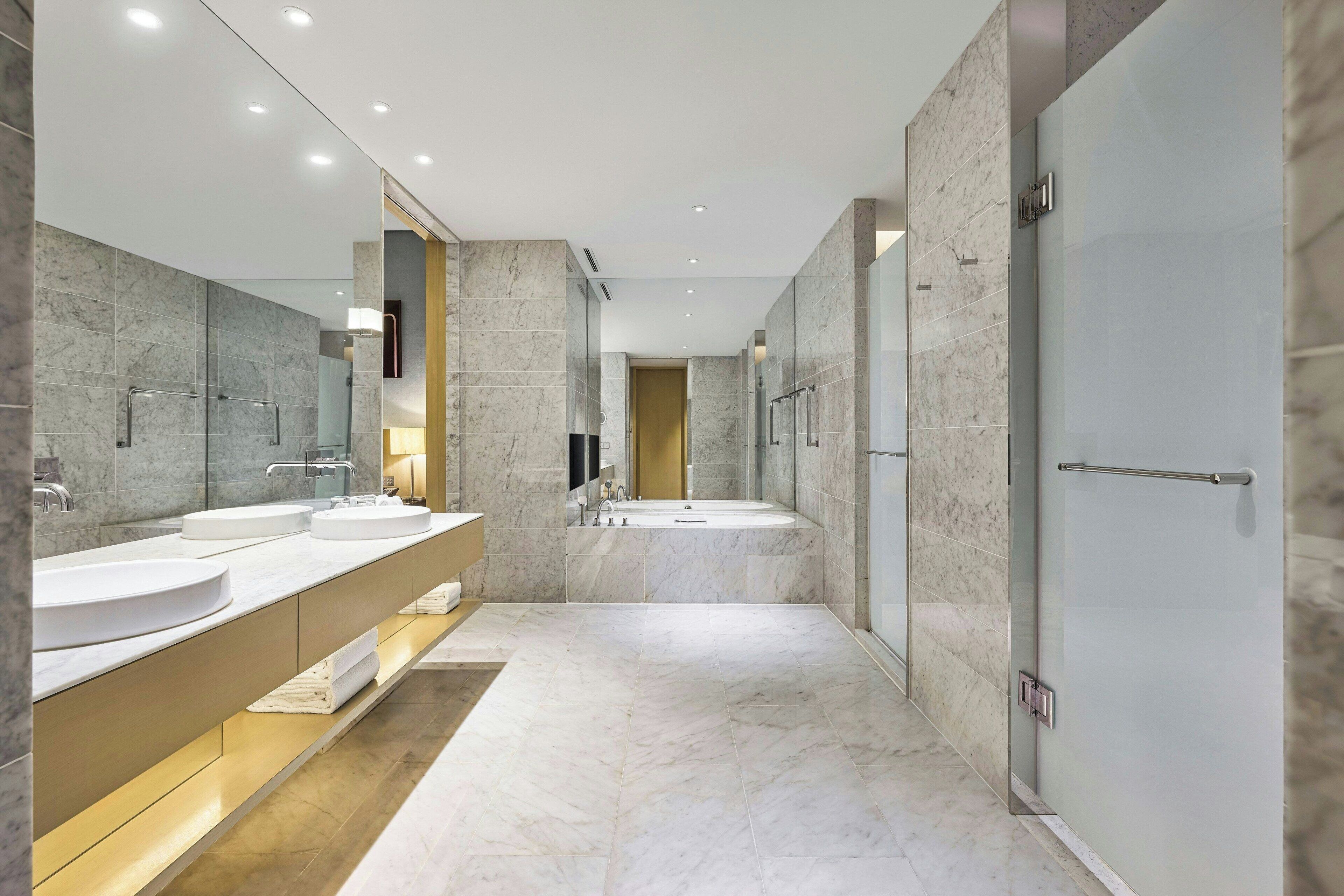 suite, 1 bedroom, non smoking (corner) | bathroom | hair dryer, bathrobes, slippers, towels