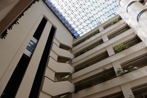 Interior detail - Ramada Via Veneto Mexico City South (Mexico City)