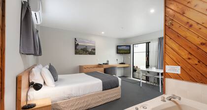 Asure Macys Motor Inn And Conference Centre