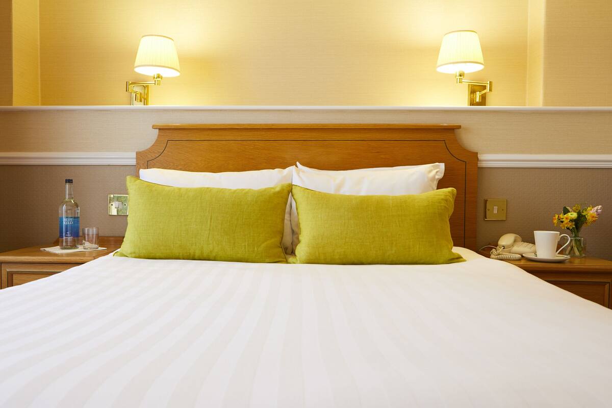 double room | 1 bedroom, premium bedding, desk, blackout curtains