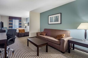 Suite, Non Smoking | Desk, iron/ironing board, free cribs/infant beds, free WiFi - Comfort Inn & Suites Perry I-35 (Perry)