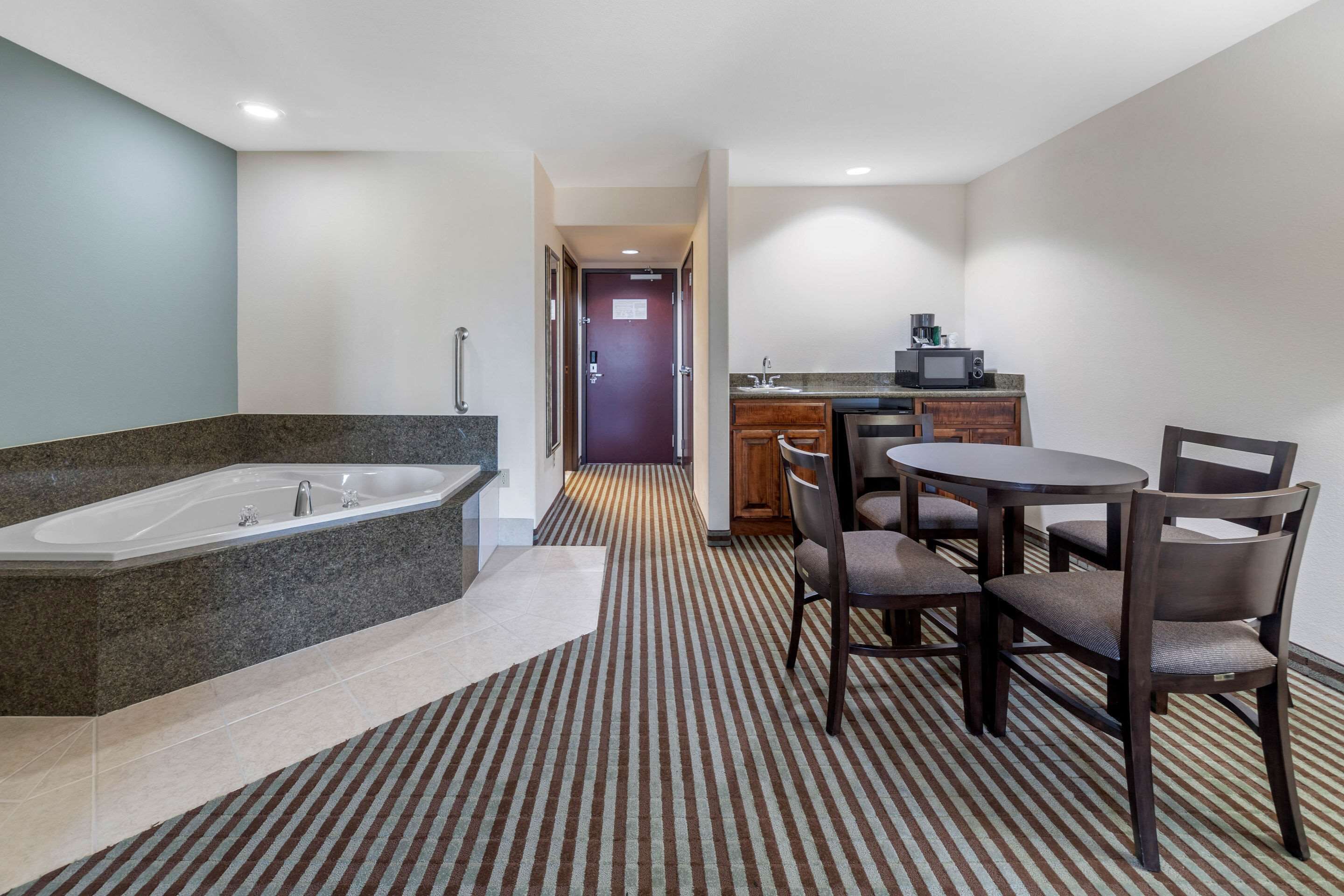 Desk, iron/ironing board, free cribs/infant beds, free WiFi