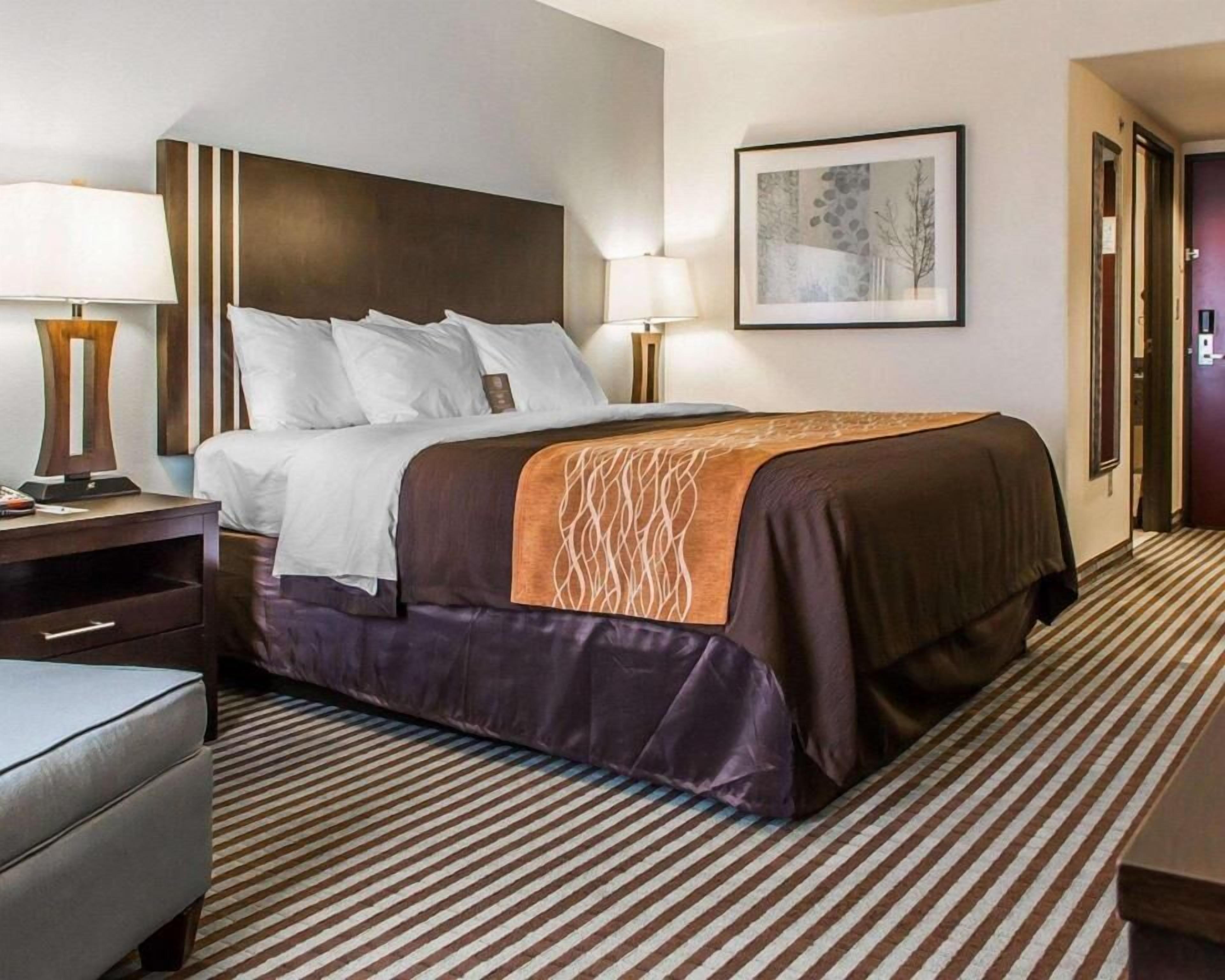 Desk, iron/ironing board, free cots/infant beds, free WiFi