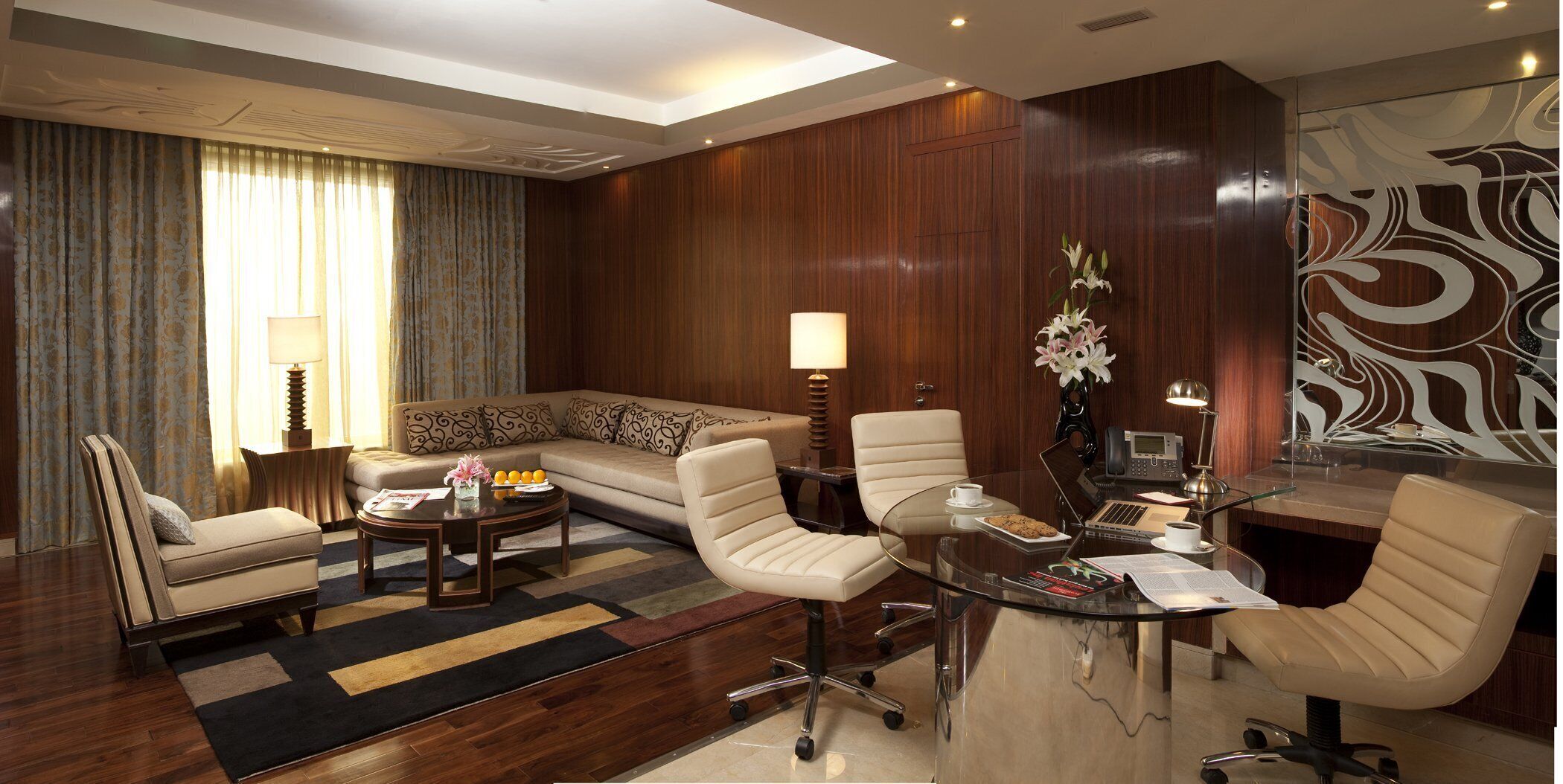 프레지덴셜 스위트, 킹사이즈침대 1개 | 미니바, 객실 내 금고, 책상, 노트북 작업 공간