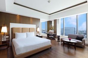 Suite, 1 Bedroom, Club Lounge Access | Minibar, in-room safe, desk, laptop workspace - Crowne Plaza Hotel New Delhi Okhla by IHG (New Delhi)