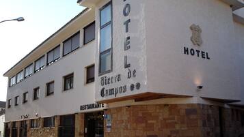 واجهة المنشأة