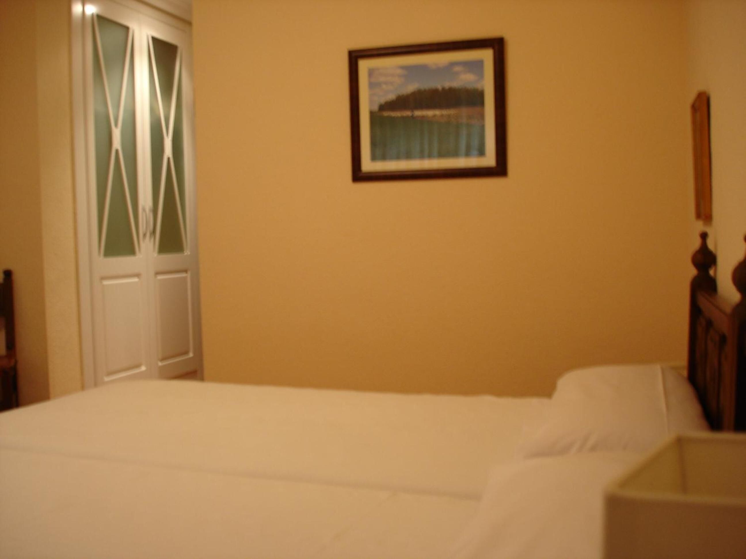 double or twin room | desk, free wifi, bed sheets