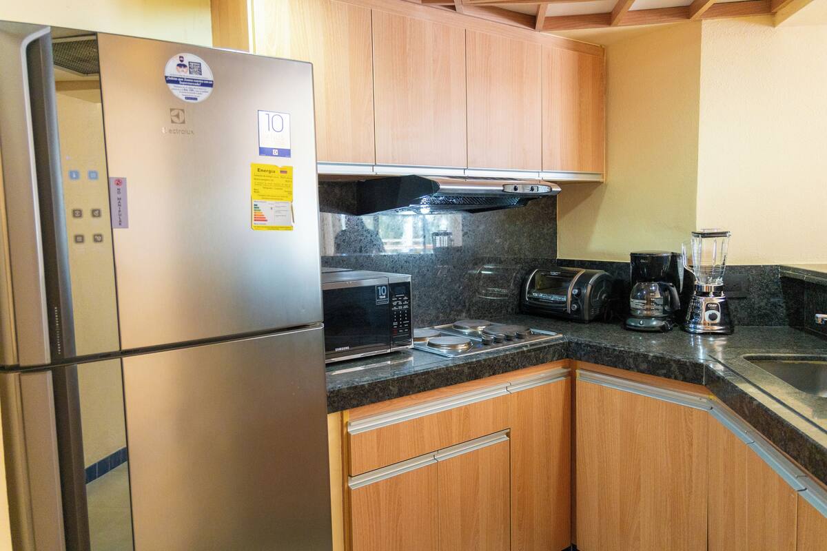 deluxe suite | private kitchen | coffee/tea maker, eco-friendly cleaning products