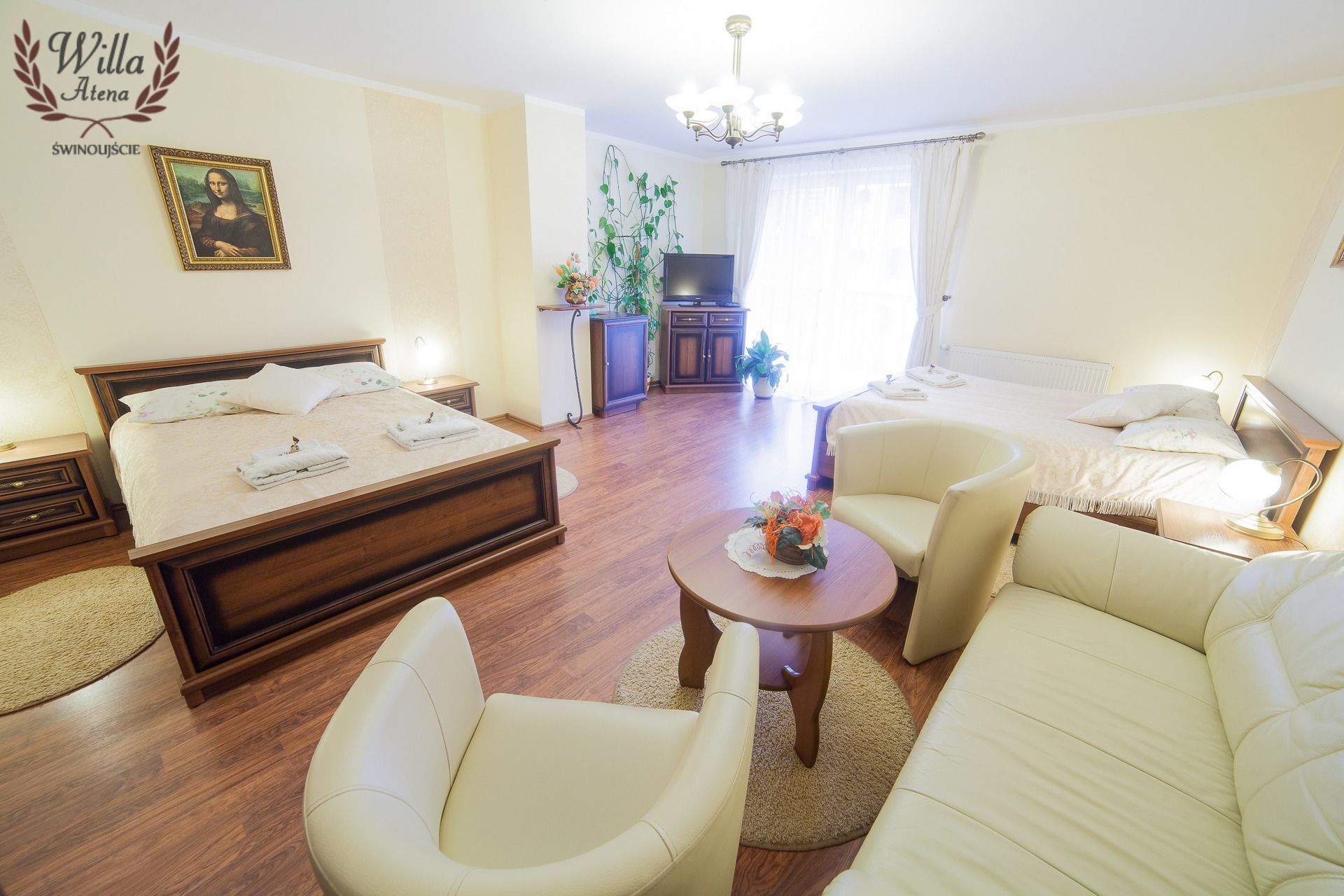 Safe på rommet, individuelt dekorert, blendingsgardiner og lydisolert