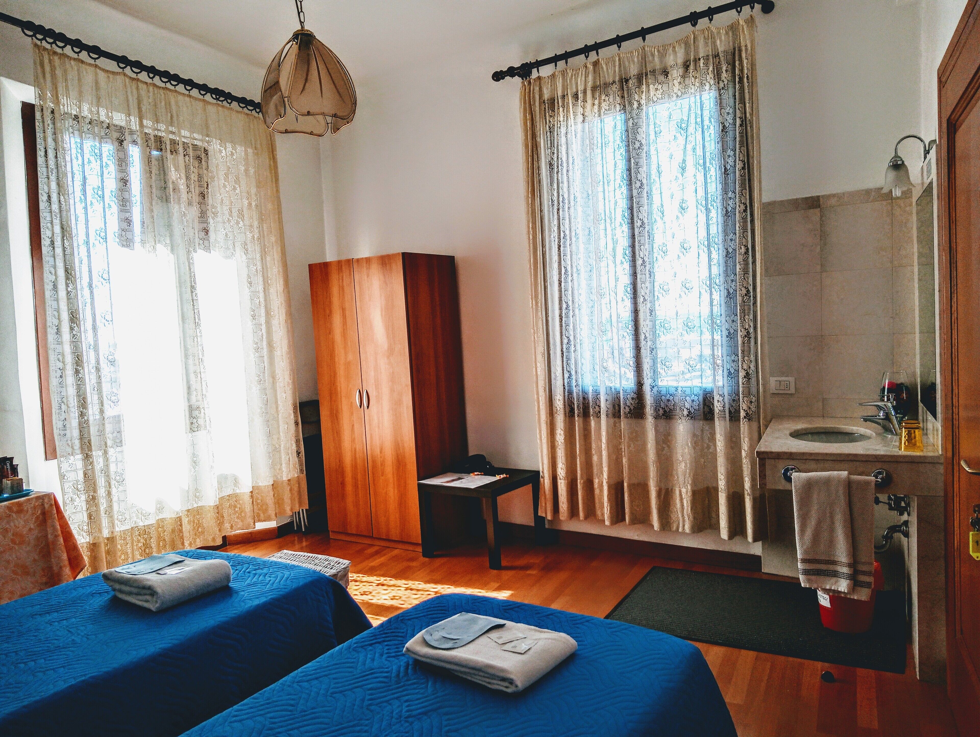 Deluxe Double or Twin Room, Shared Bathroom, Sea View | Premium bedding, desk, iron/ironing board, free WiFi