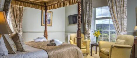 Superior Double Room | Desk, iron/ironing board, free WiFi, bed sheets