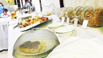 Desayuno buffet incluido todos los días
