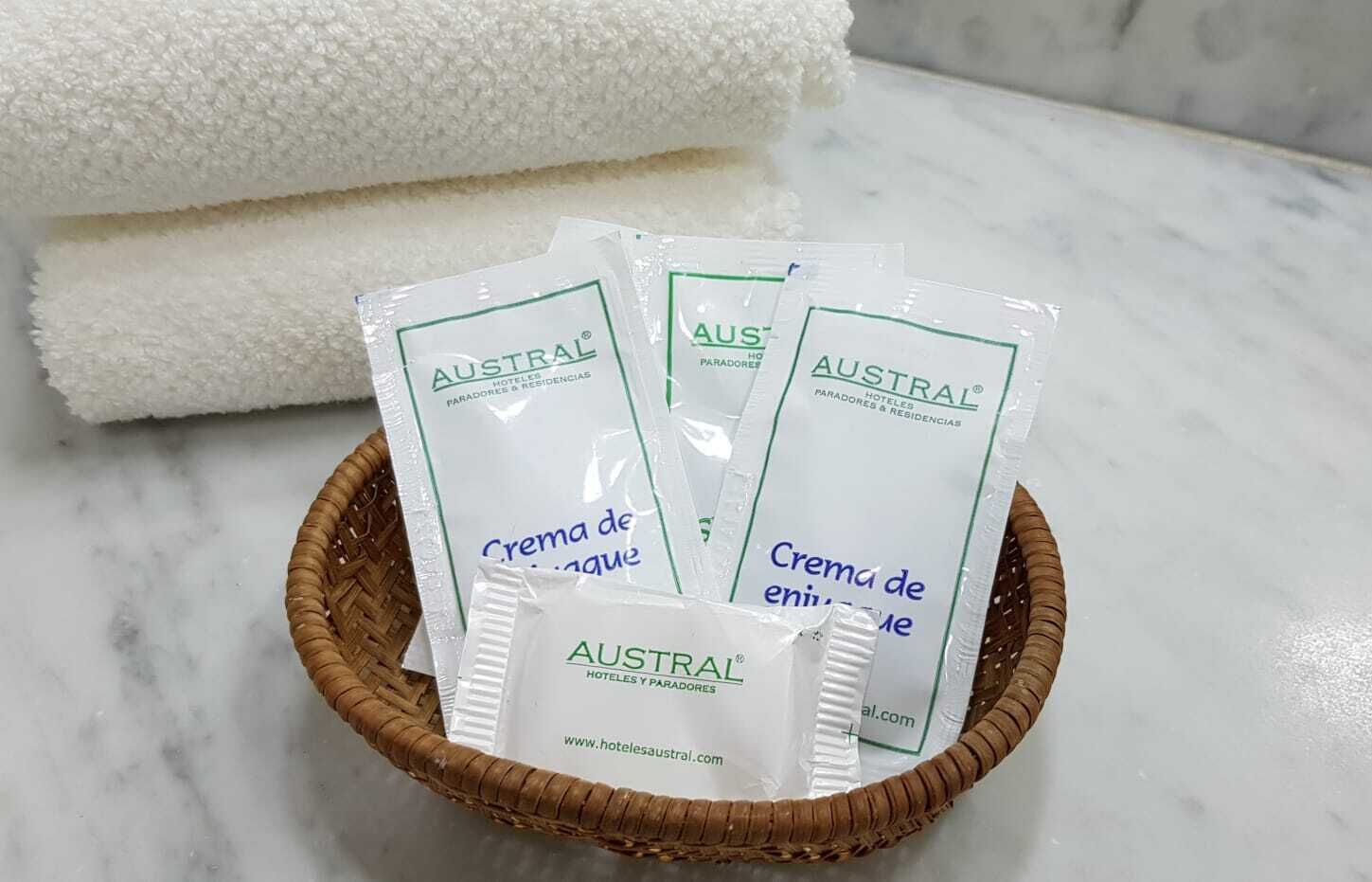 combined shower/bathtub, deep-soaking bathtub, rainfall showerhead