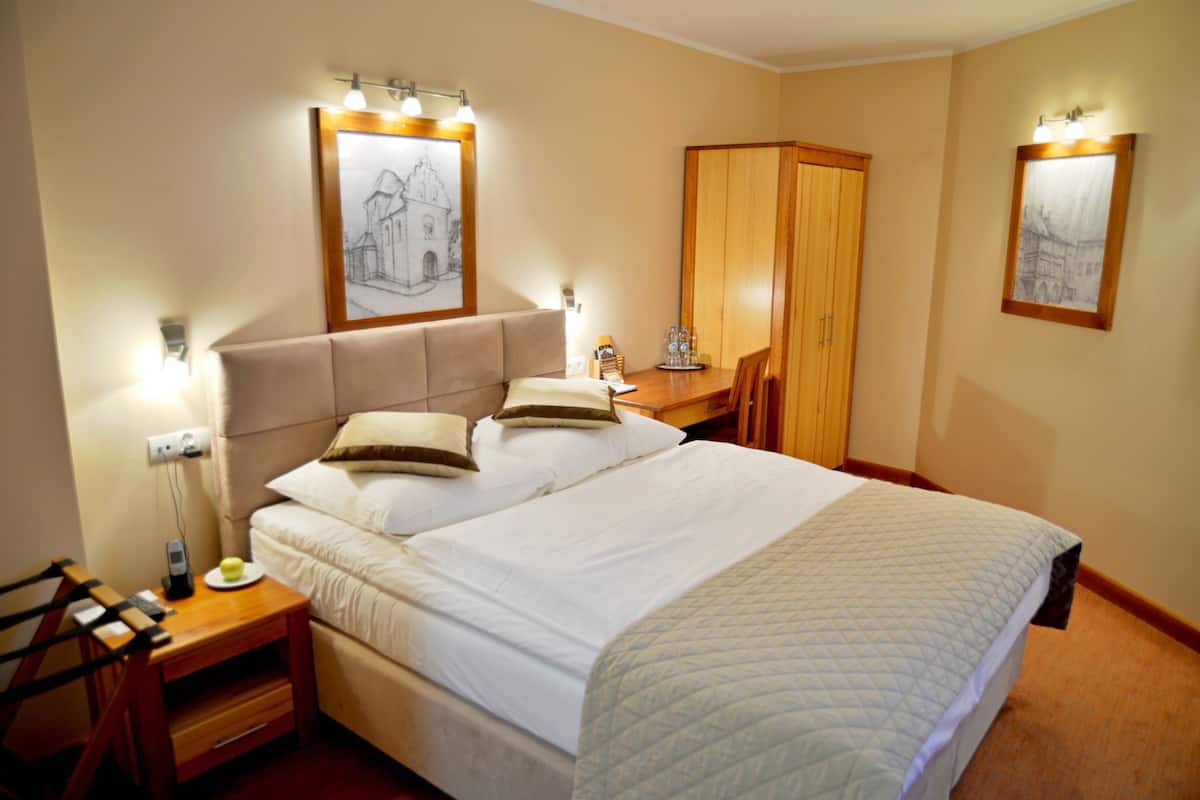 Premium bedding, rollaway beds, free WiFi, bed sheets