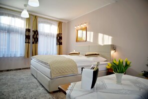 Premium bedding, rollaway beds, free WiFi, bed sheets - Karczma Chelminska (Chelmno)