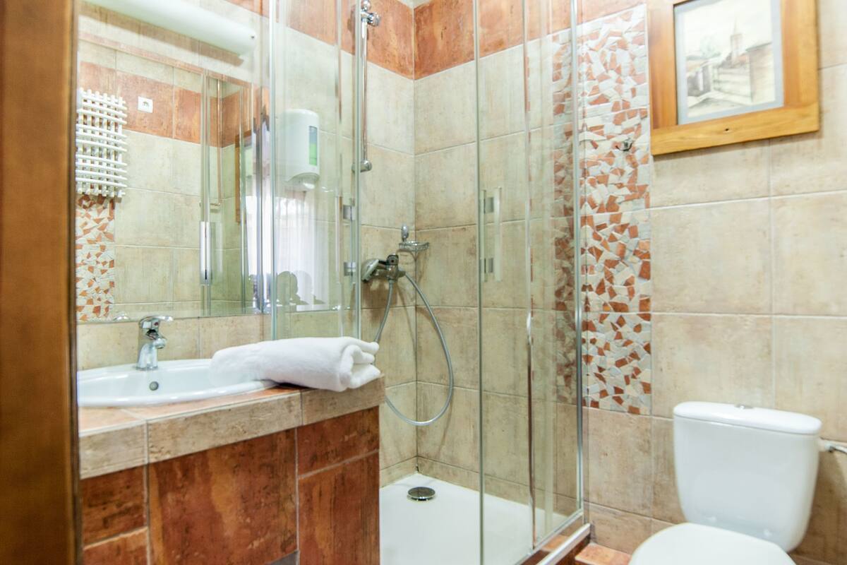 free toiletries, hair dryer, towels