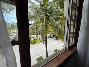 Luxury Room | Minibar, blackout drapes, free WiFi, bed sheets