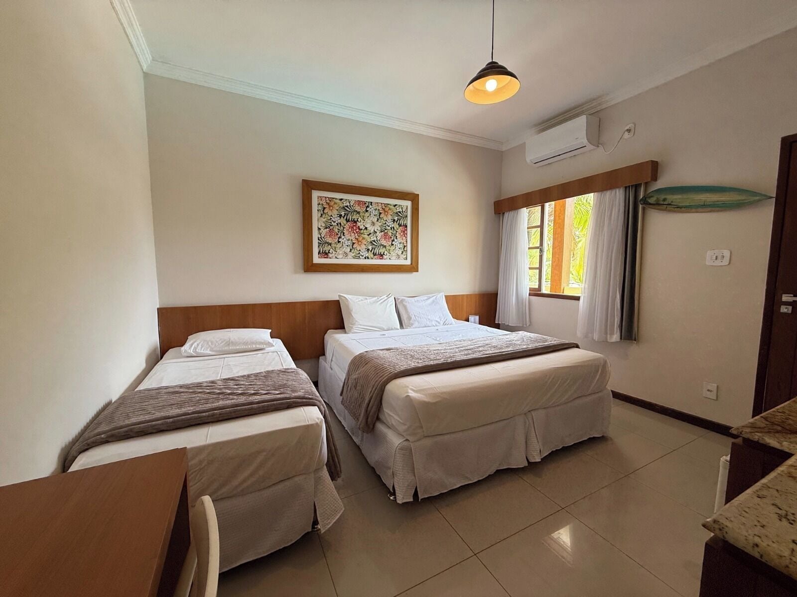 Suite | Minibar, blackout drapes, free WiFi, bed sheets