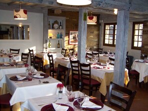 Se sirven comidas y cenas 