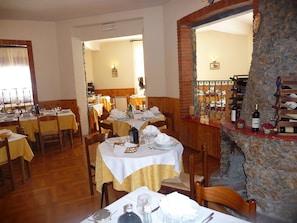 Minibar, in-room safe, cots/infant beds, free WiFi - Albergo del Sole (Roccaraso)
