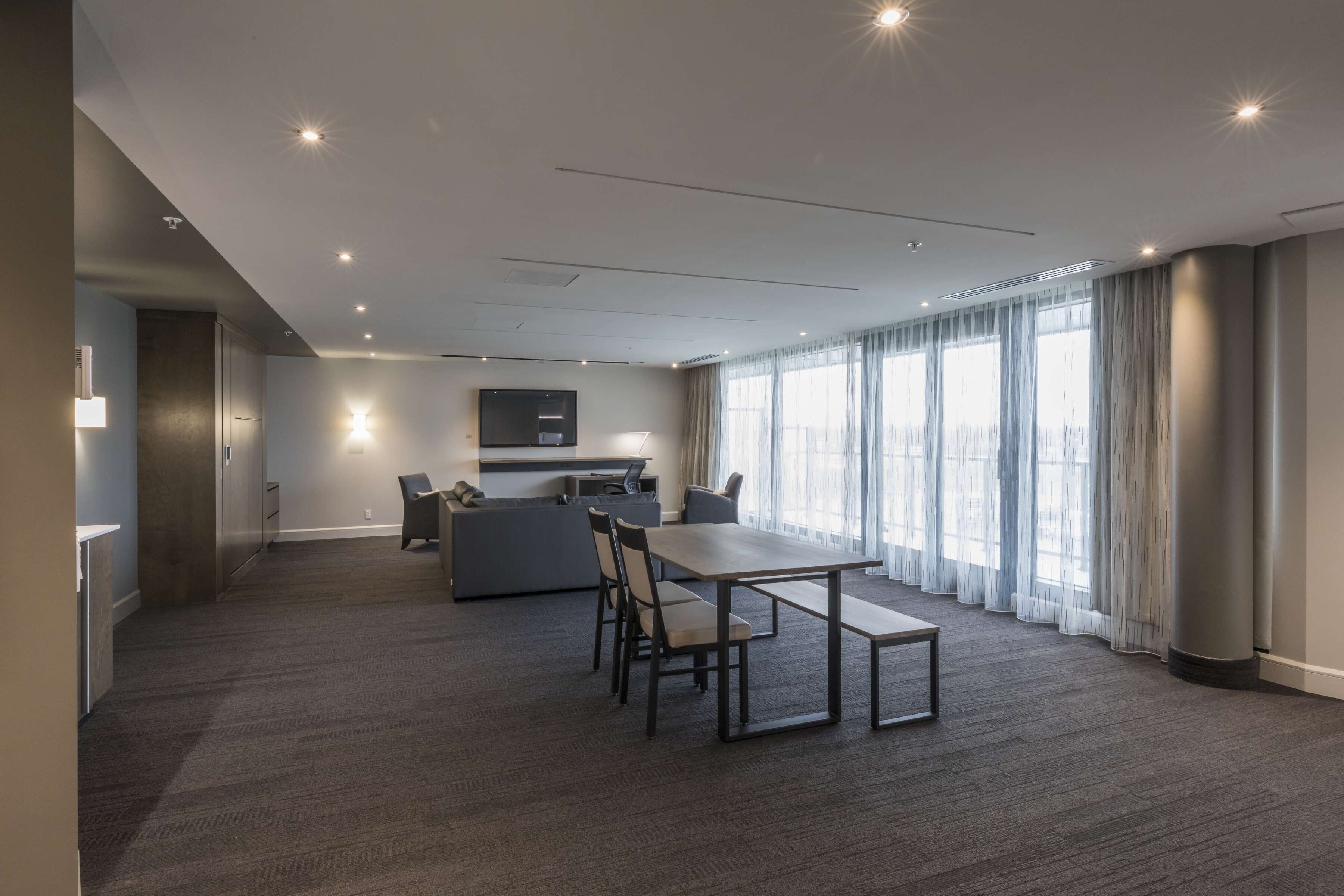 1 bedroom, premium bedding, desk, soundproofing