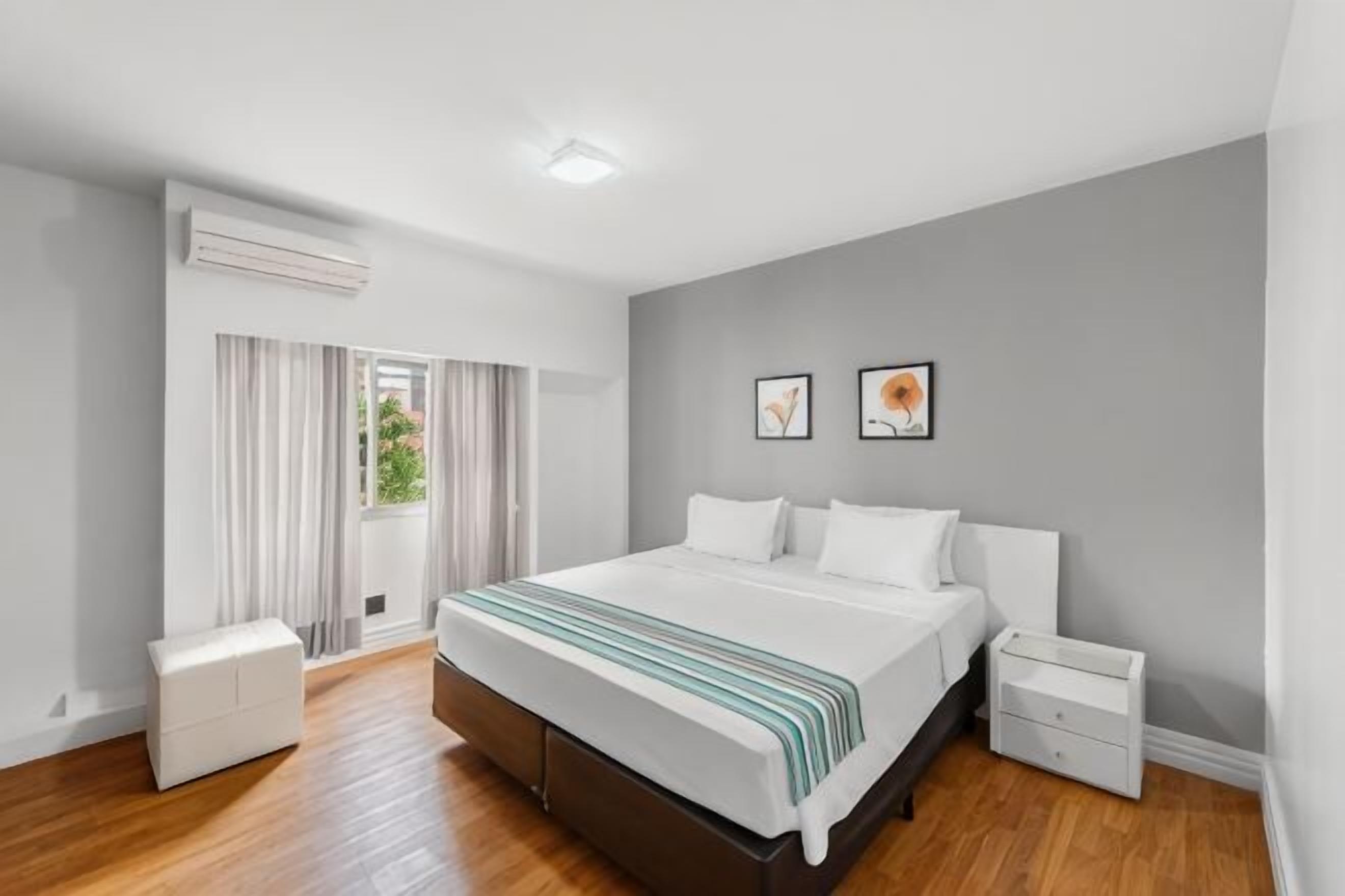 In-room safe, desk, iron/ironing board, free WiFi